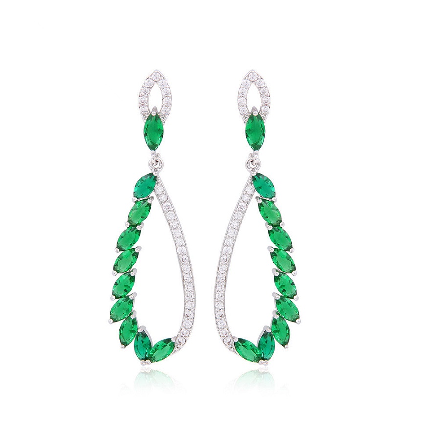 imagem ELEGANTE - BRINCO FOLHEADO A PLATINA COM CRISTAIS DE SWAROVSKI VERDE