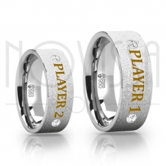 imagem PLAYER 1 AND PLAYER 2 - ALIANÇAS DE PRATA 950 COM SWAROVSKI,  ACABAMENTO DIAMANTADO COM OURO 18K