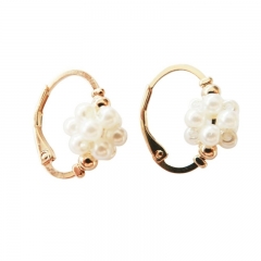 imagem ARGOLINHA FLOWER PÉROLA - BRINCO FOLHEADO Á OURO 18K