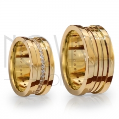 imagem OUR LUCK - LUXUOSA ALIANÇA DE PRATA 950 COM 6 CAMADAS DE BANHO OURO 18K