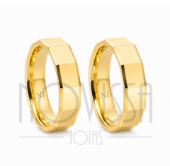imagem ZAHARA- *remete a brilho e beleza* ALIANÇAS DE TUNGSTÊNIO MAGNETIZADAS A OURO 18K ACABAMENTO ALTO BRILHO
